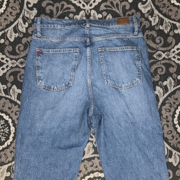 BDG Cowboy Highrise Blue Jeans (29) - Picture 3 of 5